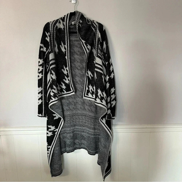 Cato Women’s Long Sleeve Black & White Knit Open Front Cardigan Sweater Sz L GUC - Picture 2 of 8